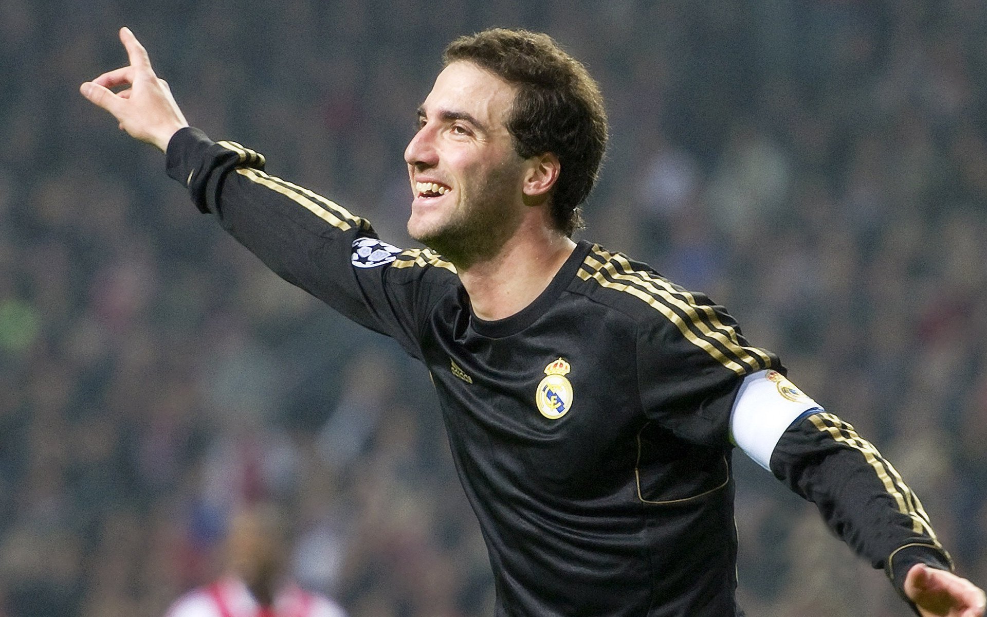 法甲顶级对抗：战术调整与攻城略地相辅相成，法甲阵营