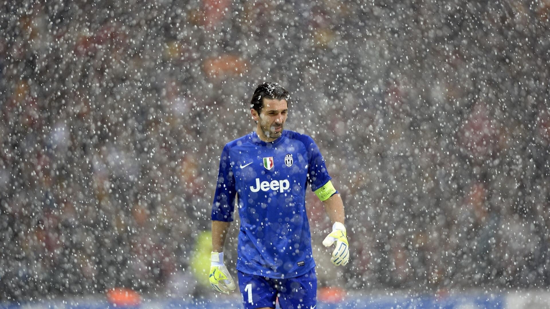 美洲杯劲战不断：绝杀那一瞬间令人心跳加速，美洲杯决赛用球