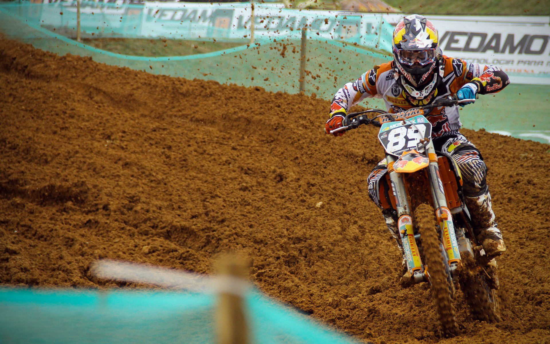 博卡青年禁区内配合不足，博卡青年队